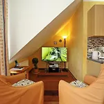 Haus Sonnenburg 18 公寓 Ostseebad Kühlungsborn